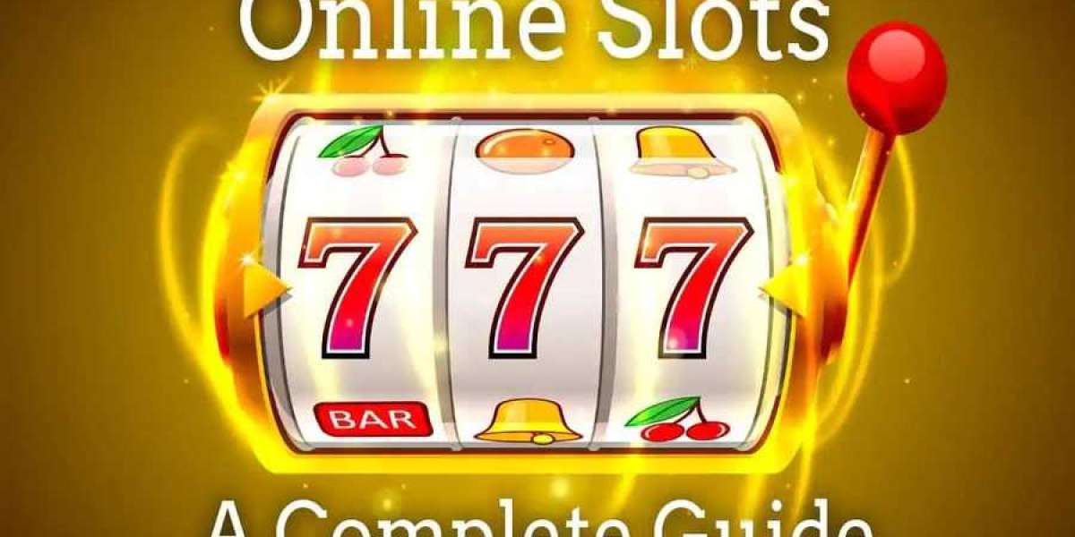 Spin to Win: Mastering the Art of Online Slots with a Smile